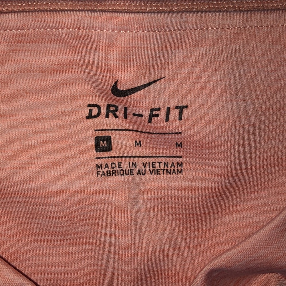 Hardly worn light pink Nike leggings